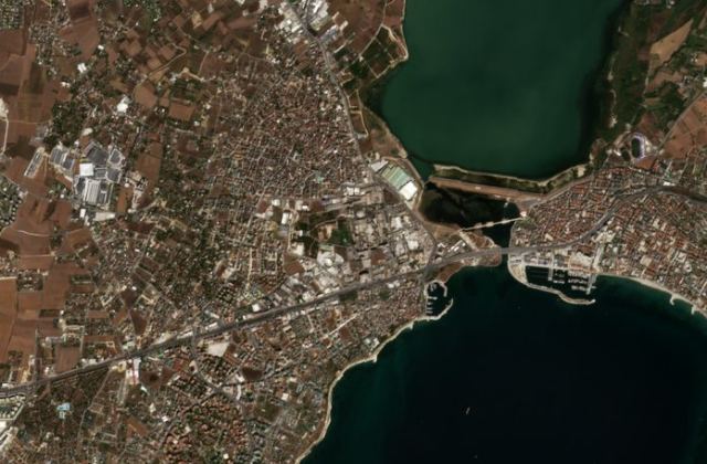Burned area near Büyükçekmece from space