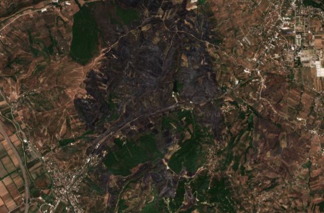 Burned area near Fier-Çifçi from space