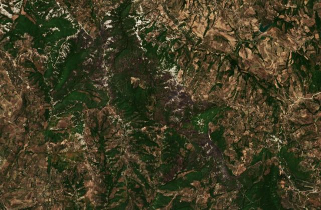 Burned area near Ngraçan from space