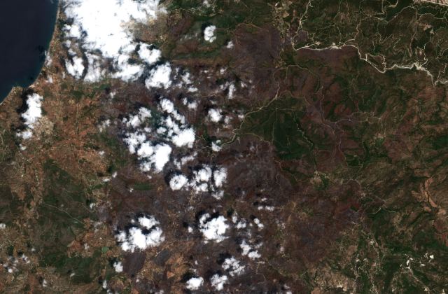 Satellite view near Qasţal Ma‘āf