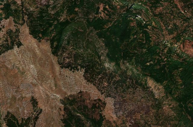 Burned area near Qukës-Skënderbe from space