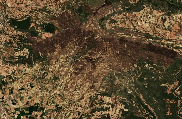 Burned area near Olóriz from space
